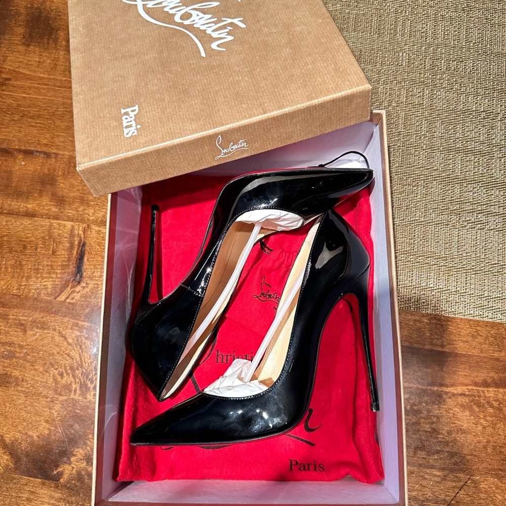 Authentic Christian Louboutin So Kate Patent Heels 37 1/2